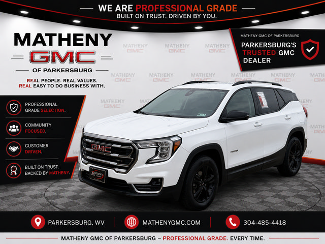 Used 2023 GMC Terrain AT4 AWD/4WD image 1