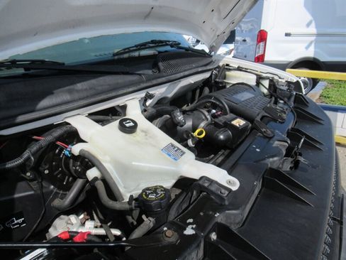 Used 2014 Chevrolet Express 2500 image 36