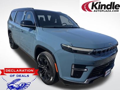 New 2026 Jeep Grand Wagoneer Summit w/ Rear Seat Video Group I