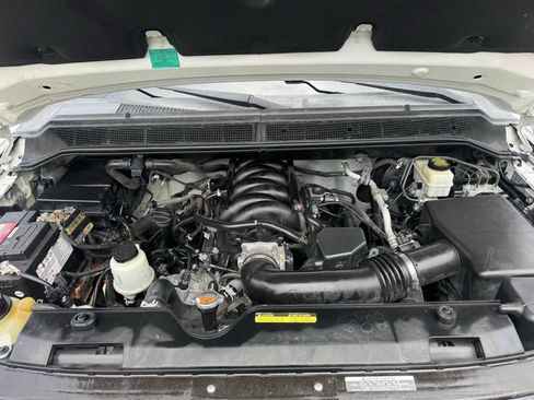 Used 2015 Nissan Titan S image 21