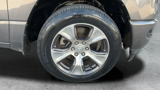 Used 2023 RAM 1500 Laramie AWD/4WD image 27