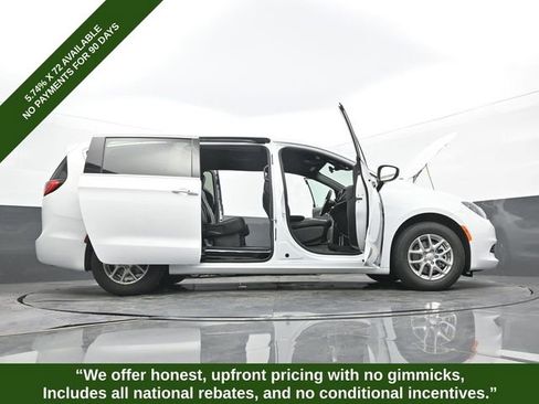 New 2026 Chrysler Voyager LX image 69