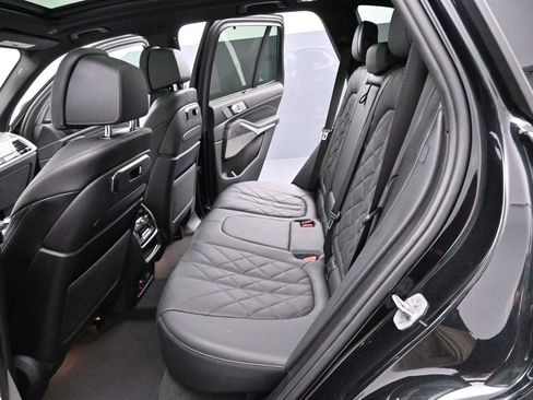 Used 2024 BMW X5 xDrive40i AWD/4WD image 32