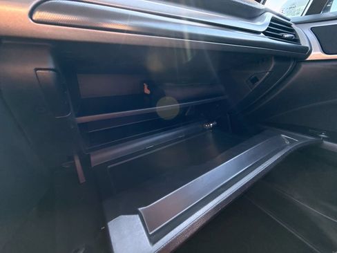 Used 2017 Ford Fusion SE AWD/4WD image 24