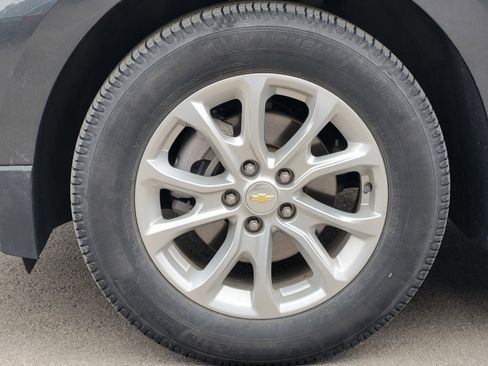 Used 2021 Chevrolet Equinox LS w/ LS Convenience Package AWD/4WD image 10