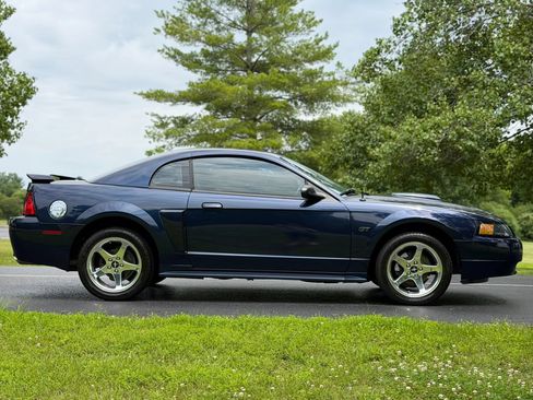 Used 2003 Ford Mustang GT RWD image 4