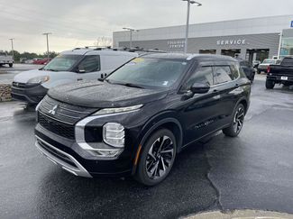 Used 2022 Mitsubishi Outlander SEL video 3