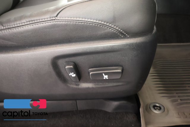 Certified 2023 Toyota 4Runner SR5 Premium w/ Moonroof Package AWD/4WD image 32
