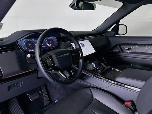 Used 2024 Land Rover Range Rover Sport Dynamic SE image 9