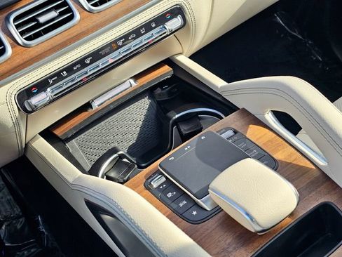 Certified 2024 Mercedes-Benz GLE 450e 4MATIC image 36