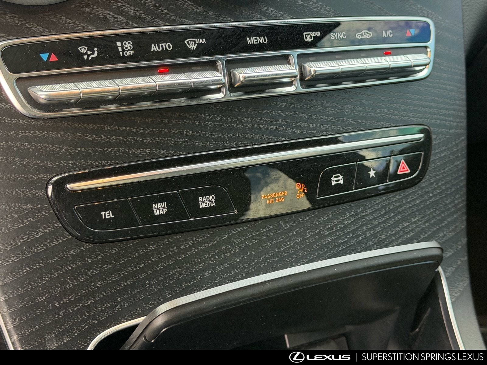 Used 2022 Mercedes-Benz GLC 300 4MATIC image 30