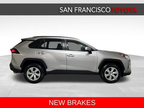 Used 2021 Toyota RAV4 LE image 6