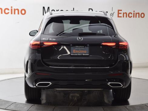 Certified 2026 Mercedes-Benz GLC 300 image 5
