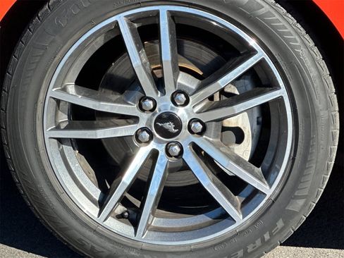 Used 2016 Ford Mustang Premium image 29