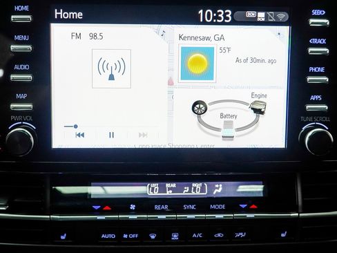 Used 2022 Toyota Sienna XSE image 21