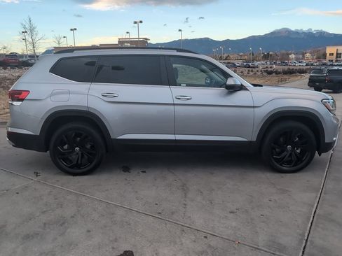 Used 2022 Volkswagen Atlas SE image 9