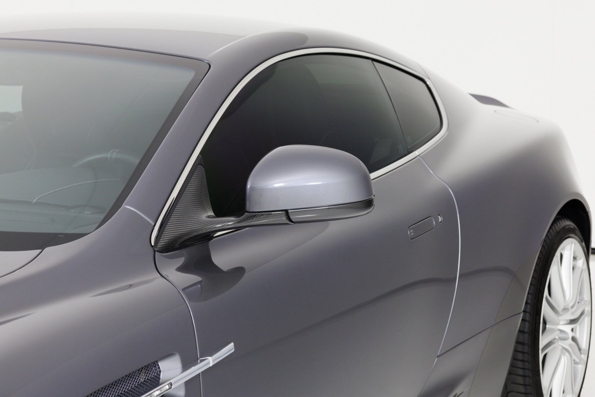 Used 2010 Aston Martin DBS Coupe RWD image 62
