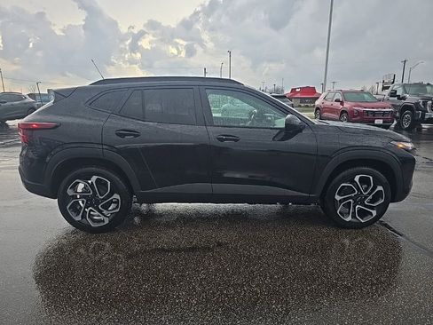 New 2026 Chevrolet Trax RS w/ Driver Confidence Package image 4