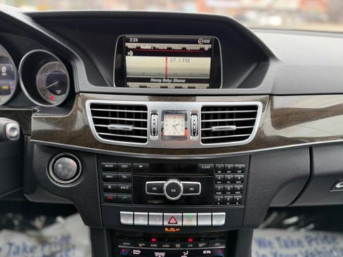 Used 2014 Mercedes-Benz E 350 4MATIC Sedan image 29