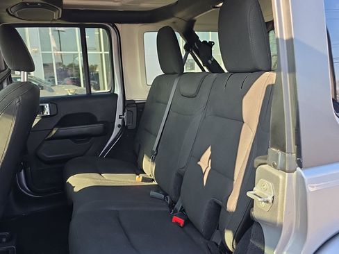 Used 2019 Jeep Wrangler Unlimited Sahara w/ Dual Top Group image 13