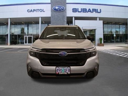 Used 2025 Subaru Forester Touring image 7