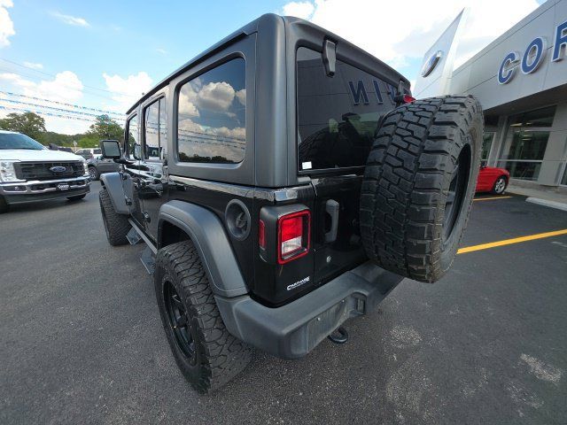 Used 2018 Jeep Wrangler Unlimited Sport S AWD/4WD image 7