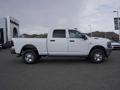 New 2026 RAM 2500 Tradesman AWD/4WD image 3