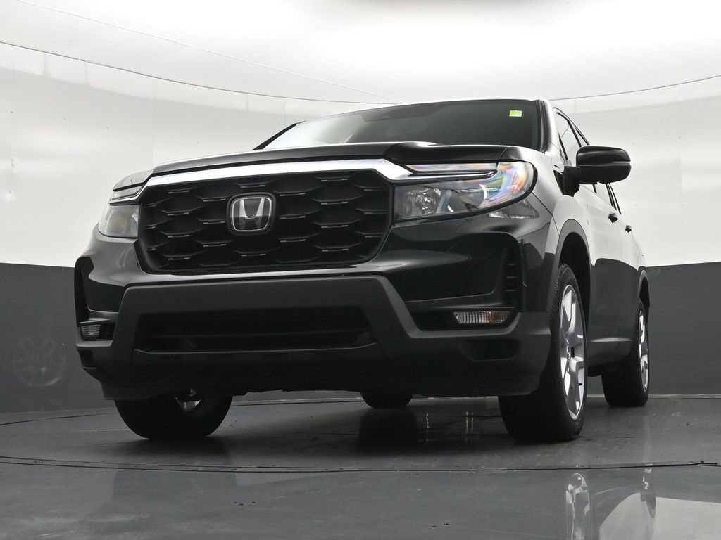Used 2025 Honda Passport EX-L image 32