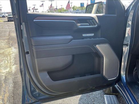 Used 2024 GMC Sierra 1500 Denali AWD/4WD image 24