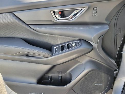 New 2025 Subaru Ascent Limited w/ Popular Package #2 image 10