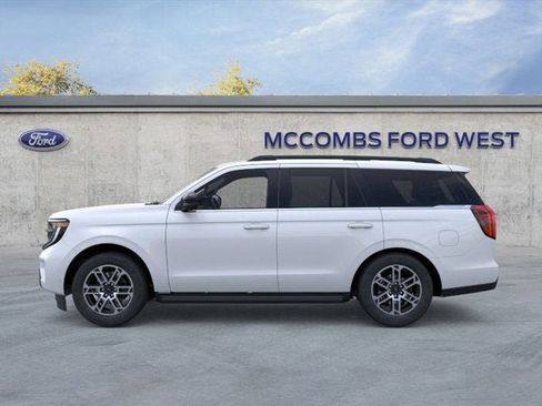 New 2025 Ford Expedition Active image 5