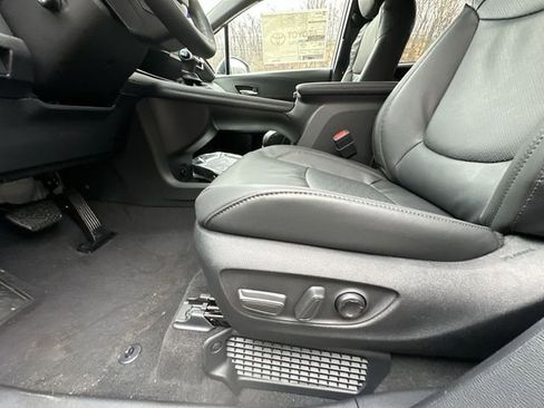 New 2026 Toyota Sienna Platinum image 16