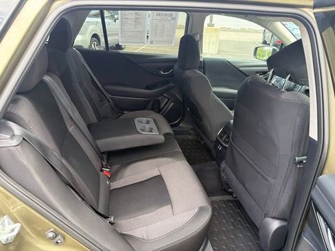 Used 2024 Subaru Outback Premium AWD/4WD image 16