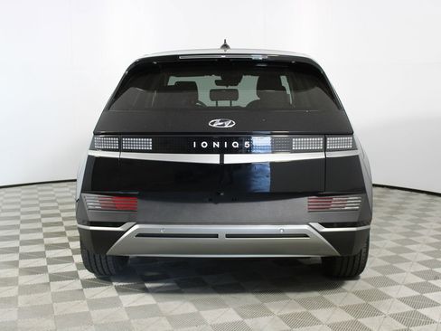 Used 2024 Hyundai Ioniq 5 SE RWD image 29