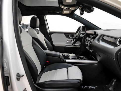 Used 2021 Mercedes-Benz GLA 250 4MATIC image 24