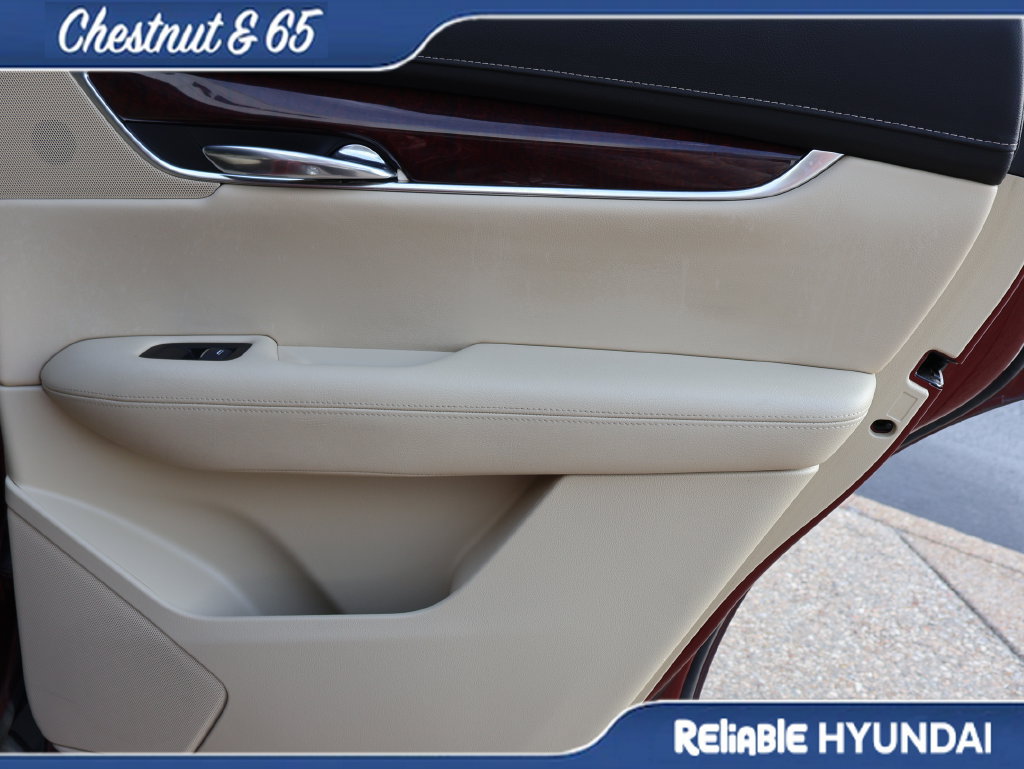 Used 2017 Cadillac XT5 Premium Luxury FWD image 11
