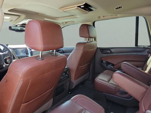 Used 2020 Chevrolet Tahoe Premier RWD image 11