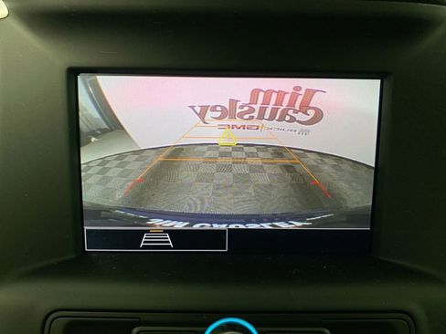 Certified 2023 GMC Terrain SLE w/ Driver Convenience Package image 17