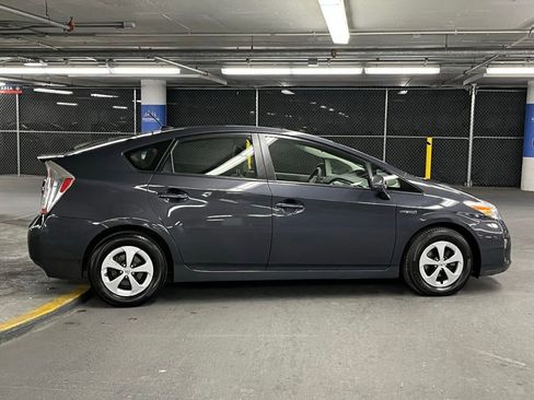 Used 2015 Toyota Prius Four image 36