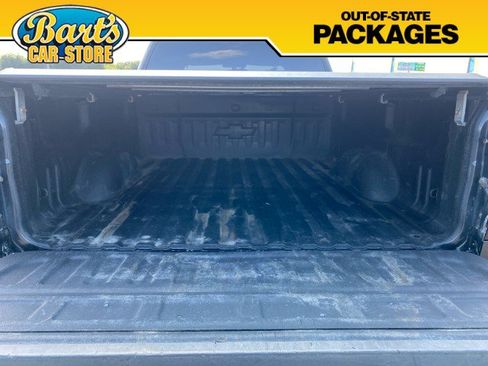 Used 2019 Chevrolet Silverado 2500 LT w/ Midnight Edition AWD/4WD image 8