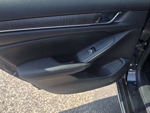 Used 2021 Honda Accord EX-L image 11