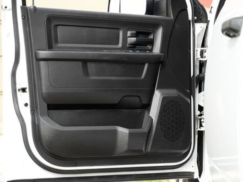 Used 2018 RAM 3500 Tradesman w/ Chrome Appearance Group AWD/4WD image 33