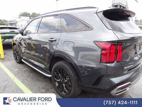Used 2023 Kia Sorento SX AWD/4WD image 5
