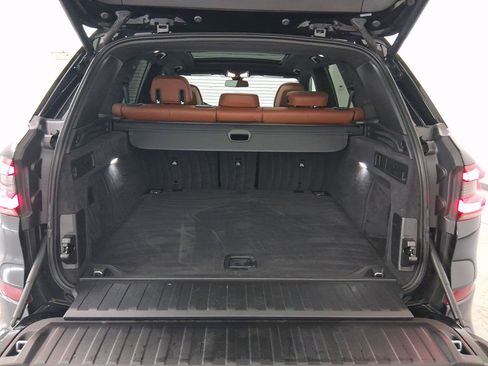 Used 2022 BMW X5 xDrive40i w/ M Sport Package image 28