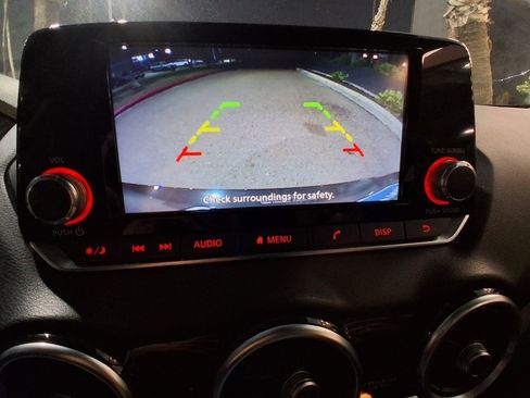 Used 2023 Nissan Sentra S image 9