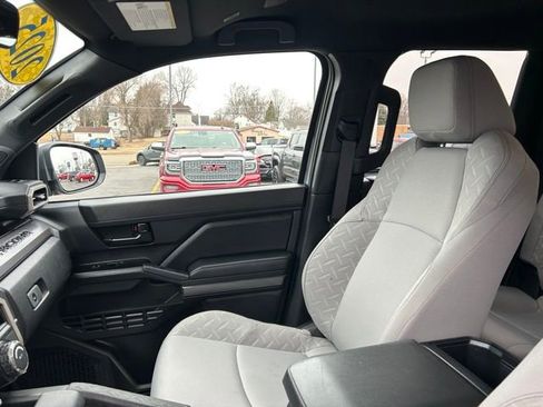 Used 2025 Toyota Tacoma SR5 image 27
