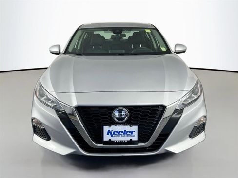 Used 2022 Nissan Altima 2.5 SV w/ SV Premium Package FWD image 7