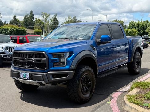 Used 2018 Ford F150 Raptor w/ Equipment Group 802A Luxury AWD/4WD image 4