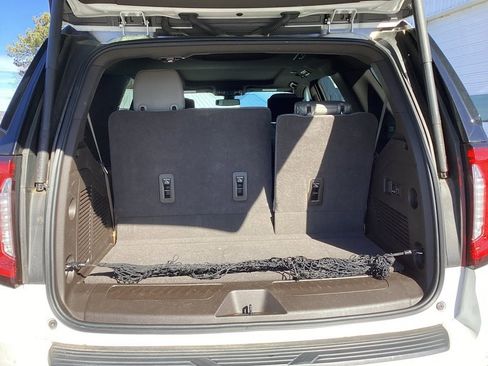 Certified 2022 GMC Yukon SLT w/ SLT Premium Package image 4