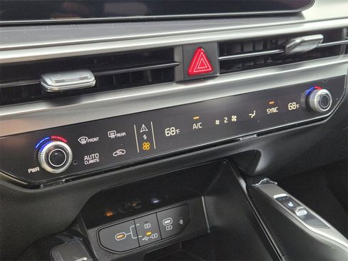 New 2026 Kia Sorento S image 14